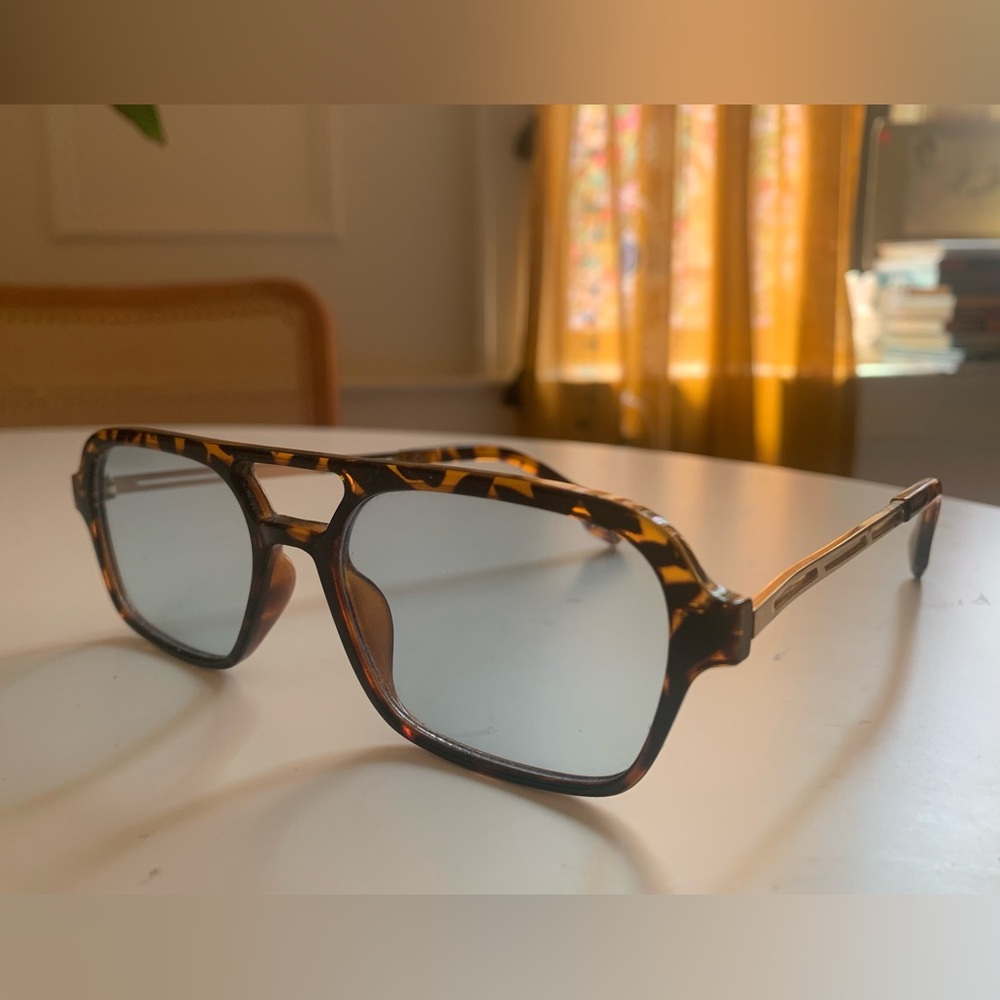Urban Outfitters Aviator Tortoise Sunglasses
